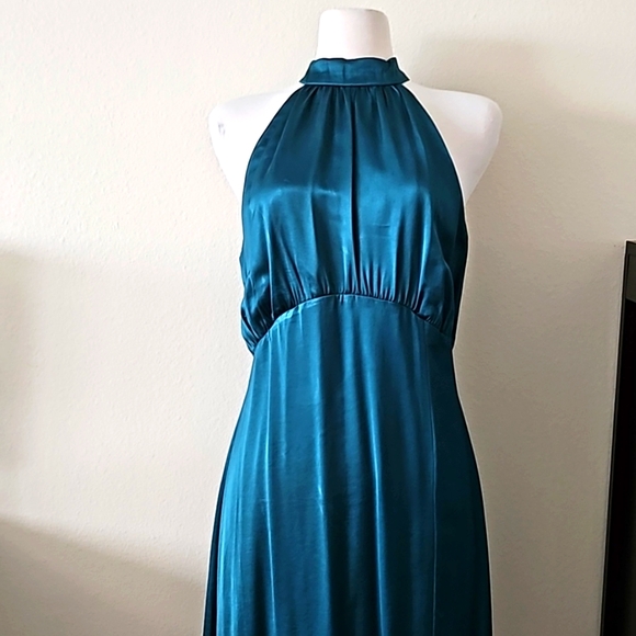 Express Satin Halter Slit Midi Green Cocktail Dress - Picture 2 of 8